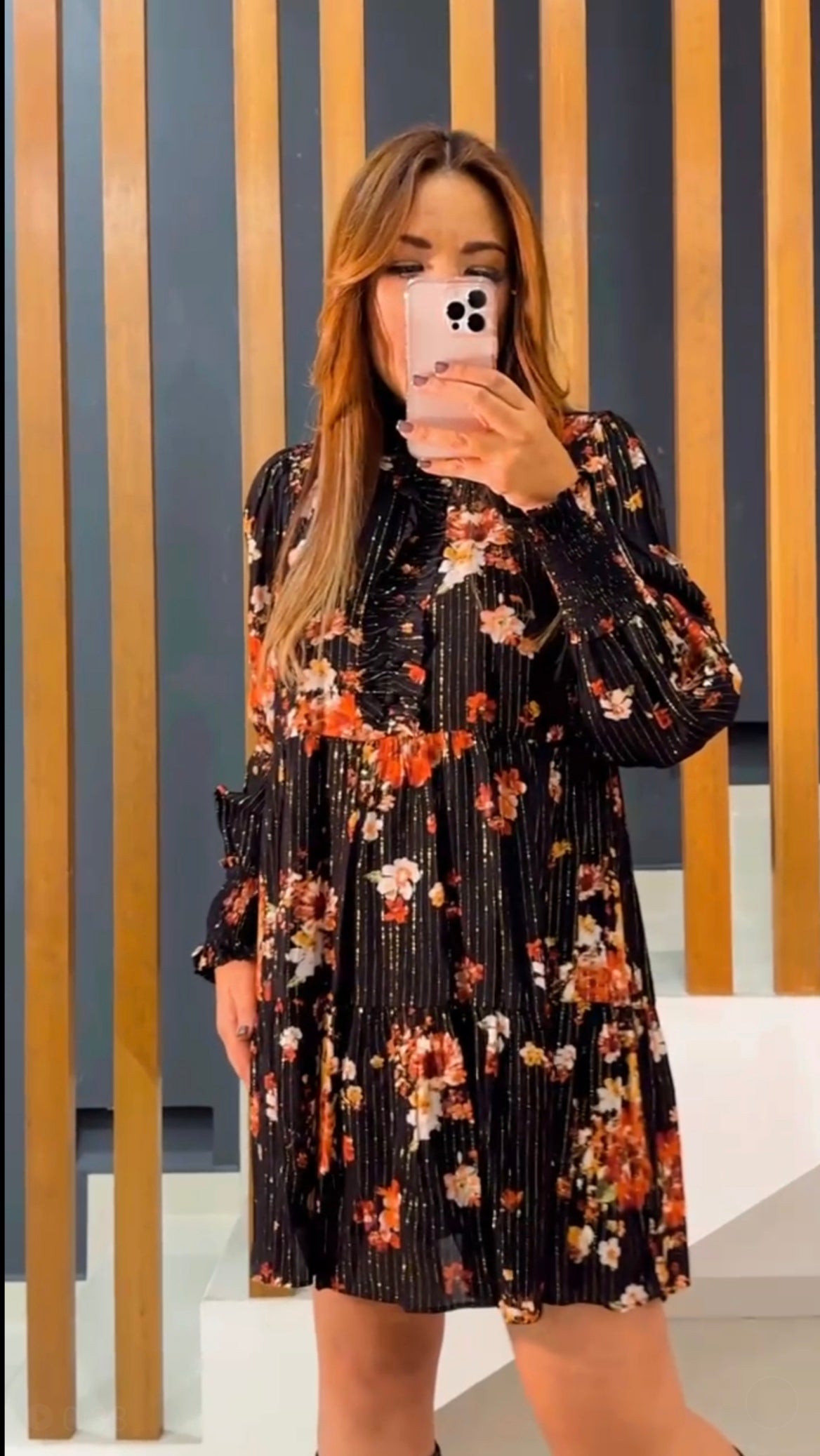 Vestido de flores con hilo de lurex