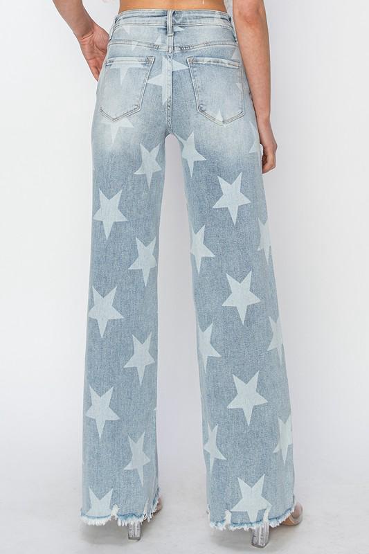 Jeans deslavados de estrellas