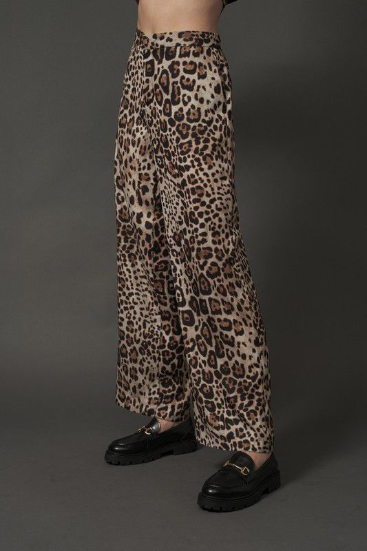 Pantalón animal print satinado